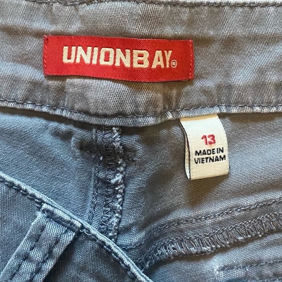 Unionbay Grey Delaney Shorts - Picture 4 of 4